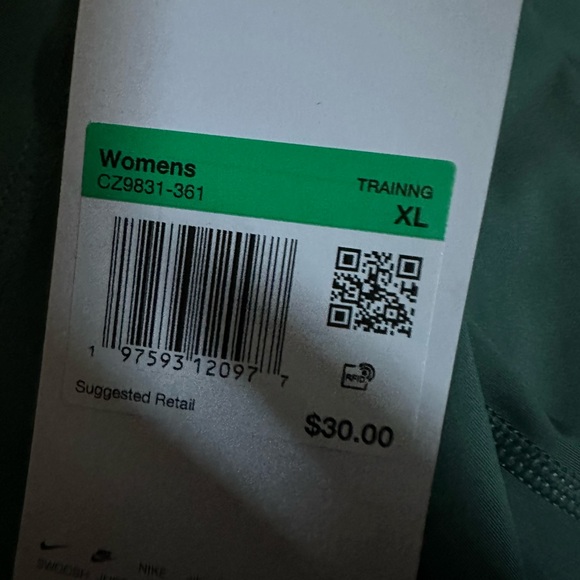 Nike Women's Pro 365 5" Shorts in Bicoastal New With Tags - Picture 3 of 4